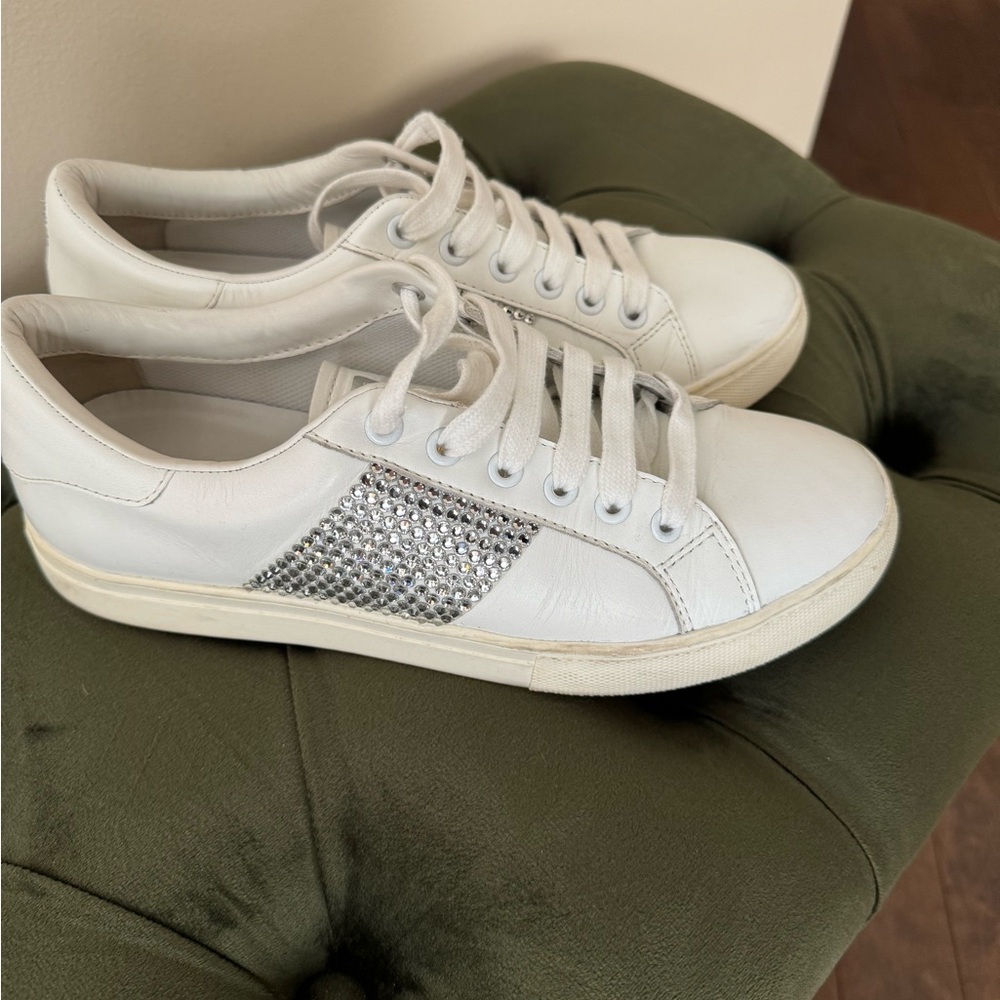 Mark Jacob Snickers Great Condition - image 1